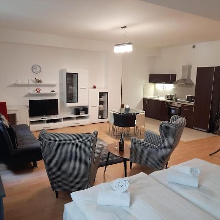 Apartman Nad Kolonadou Карлові Вари Екстер'єр фото